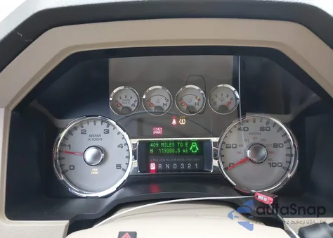 2008 Ford F250 Super Duty z USA, uszkodzony, nr VIN 1FTSW21R08ED47715